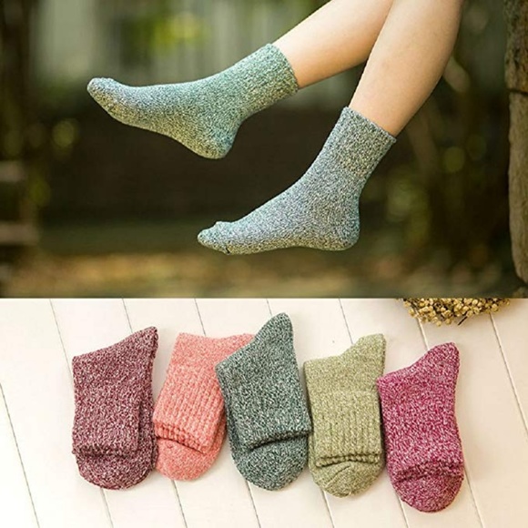 Womens 5 Pairs Vintage Style Thick Crew Socks - Picture 4 of 8